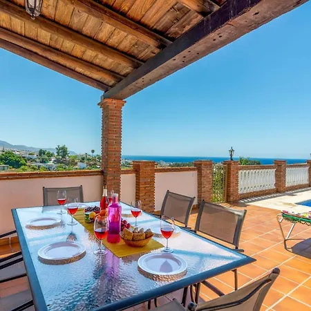 Villa Tres Olivos By